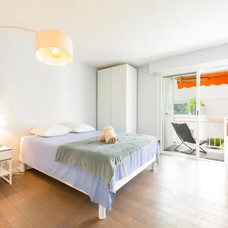 아파트 Modern 2 Bedrooms1 Bathroom Quiet Terrace In A Palm Area *